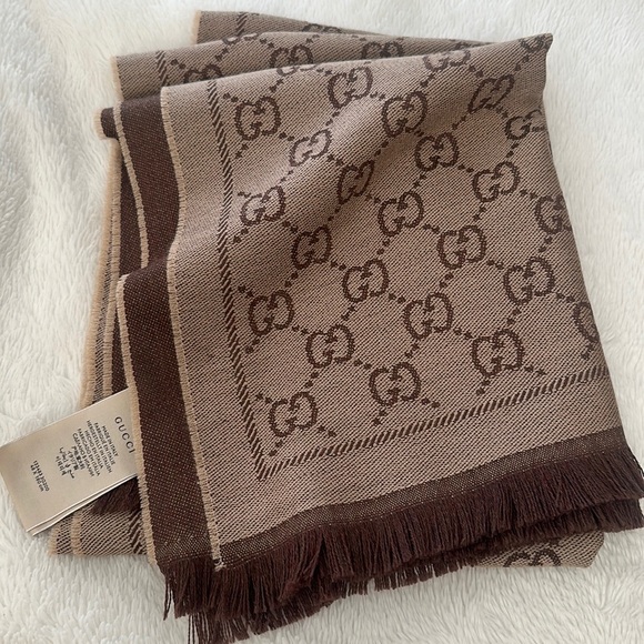 Gucci Jacquard Scarf - Picture 3 of 4